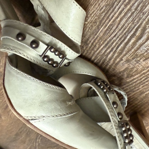 Spiral 8.5 EUC/Newer condition western vibe Seafoam light green Heels (39 EUR) - Picture 2 of 15